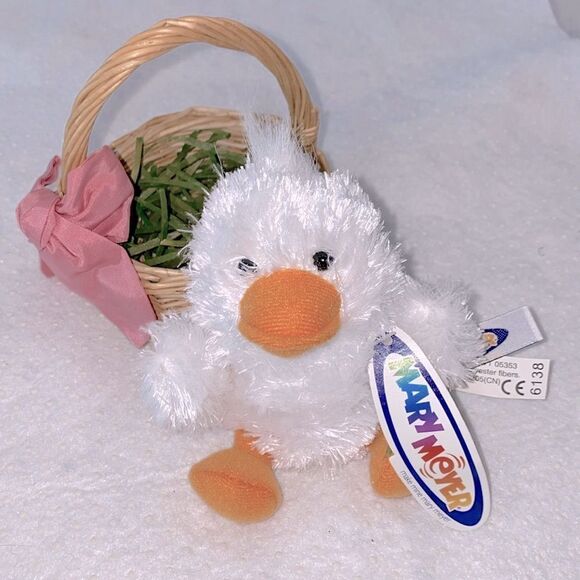 Mary Meyer Duckling With Basket And Grass 5" Duckling With Woven Basket - Picture 1 of 12